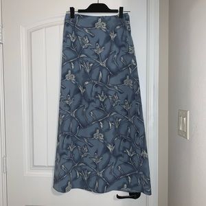 Blue floral south Dudley skirt